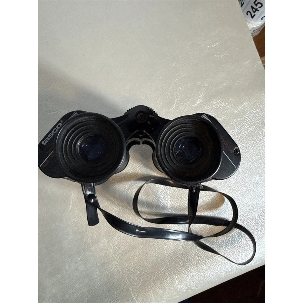 TASCO Vintage Zip 2023 10 x 50mm Wide Angle Binoculars 367ft/1000yds